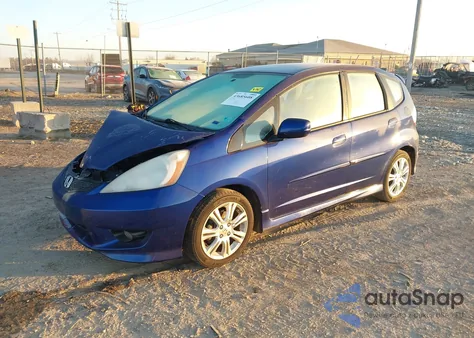 2010 Honda Fit Sport из США, поврежденный, VIN JHMGE8H48AS009300